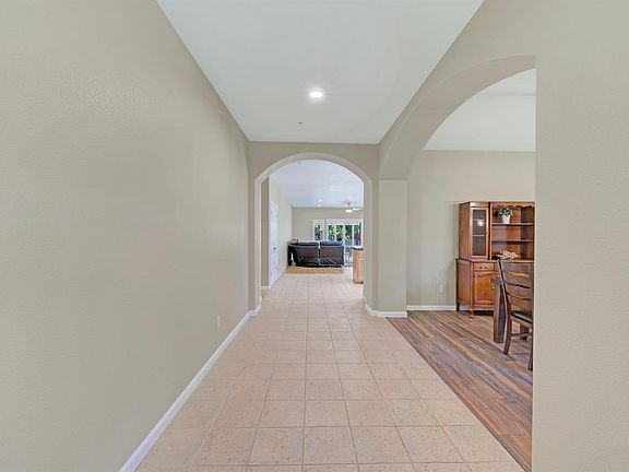5th image of 3321 Linda Vista Ave