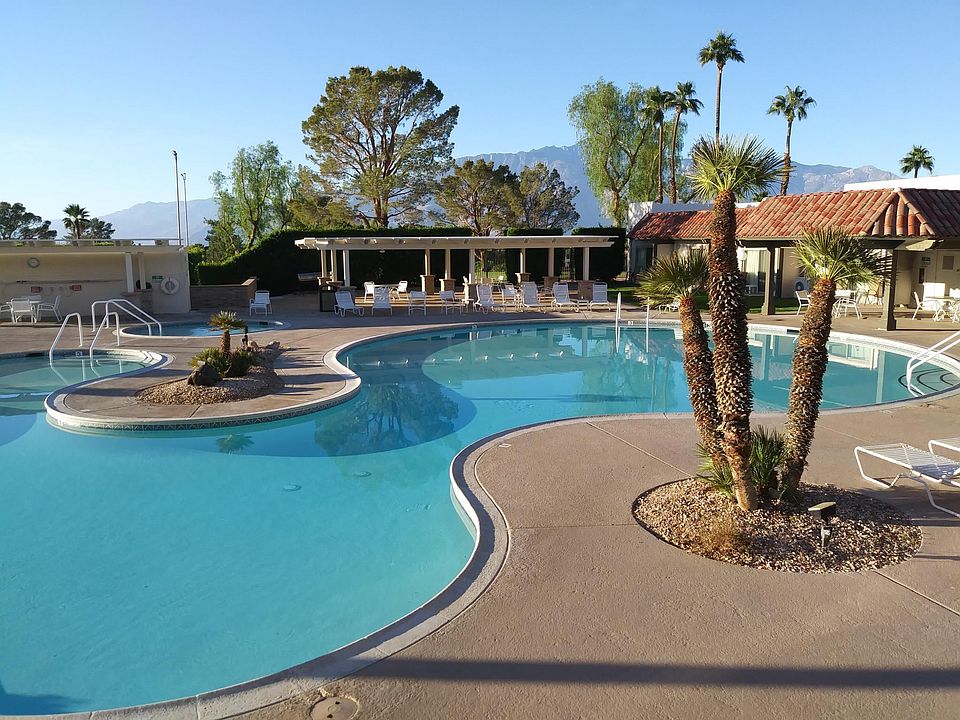 2nd image of 64285 Spyglass Ave #66