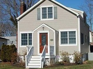 56 Foster St, Red Bank, NJ 07701