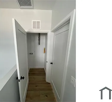 963 W 61st St — Photo 23