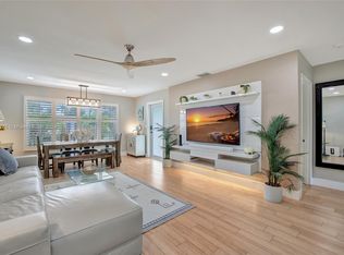 125 NE 1st Ct, Dania Beach, FL 33004