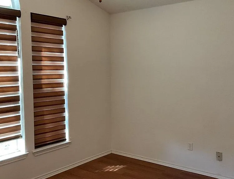 4705 Colby Dr — Photo 20