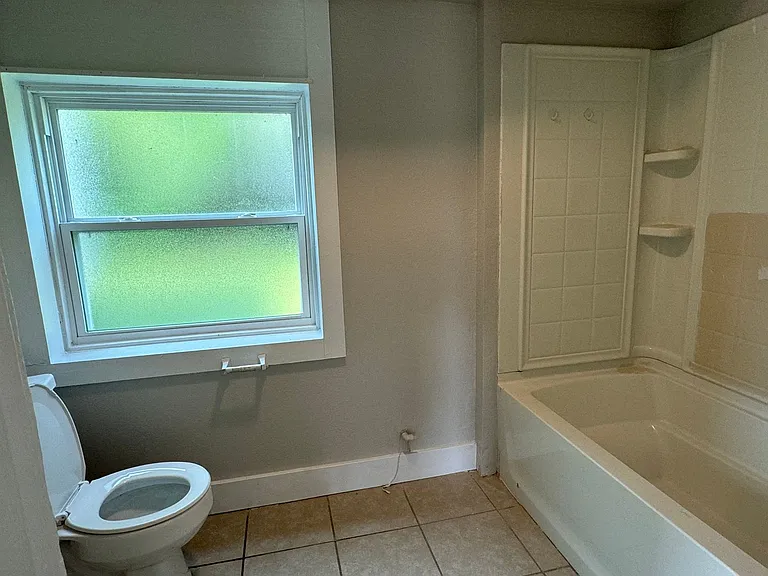 408 W Grove Ave #B — Photo 25