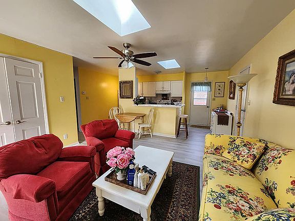 4th image of 134 Harmony Ln