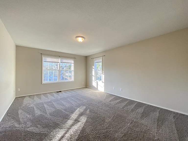 4682 Winthrop Ct — Photo 18