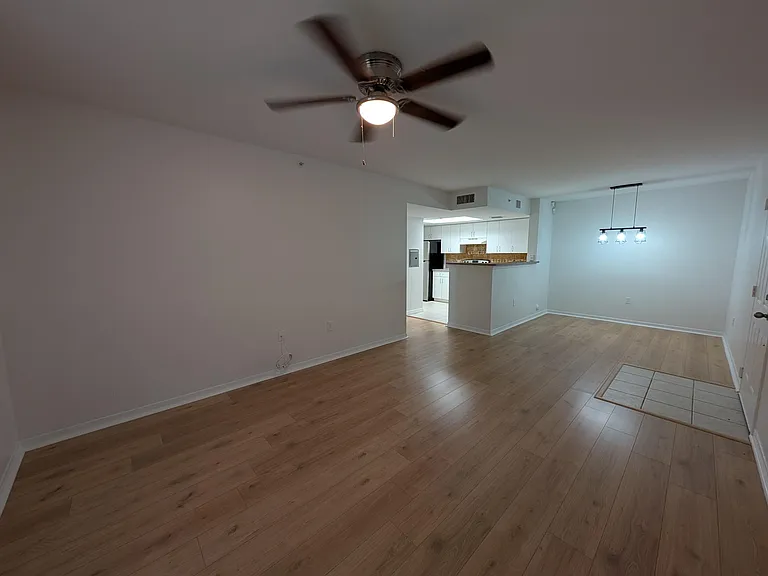 5001 Wiles Rd #105 — Photo 7