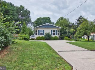921 Main St, Royersford, PA 19468