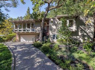 460 Camino Sobrante, Orinda, CA 94563