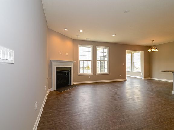 3rd image of 3534 Sheffield Park Ct