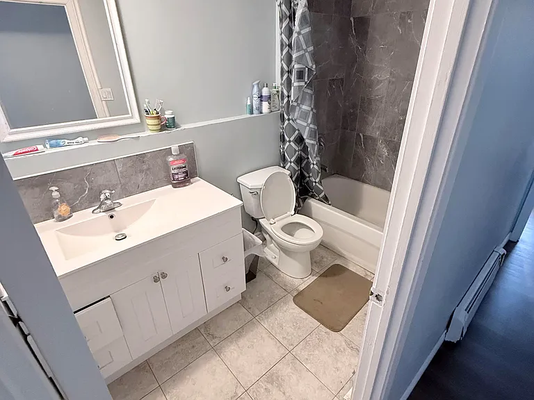 649 Albert St #5 — Photo 10