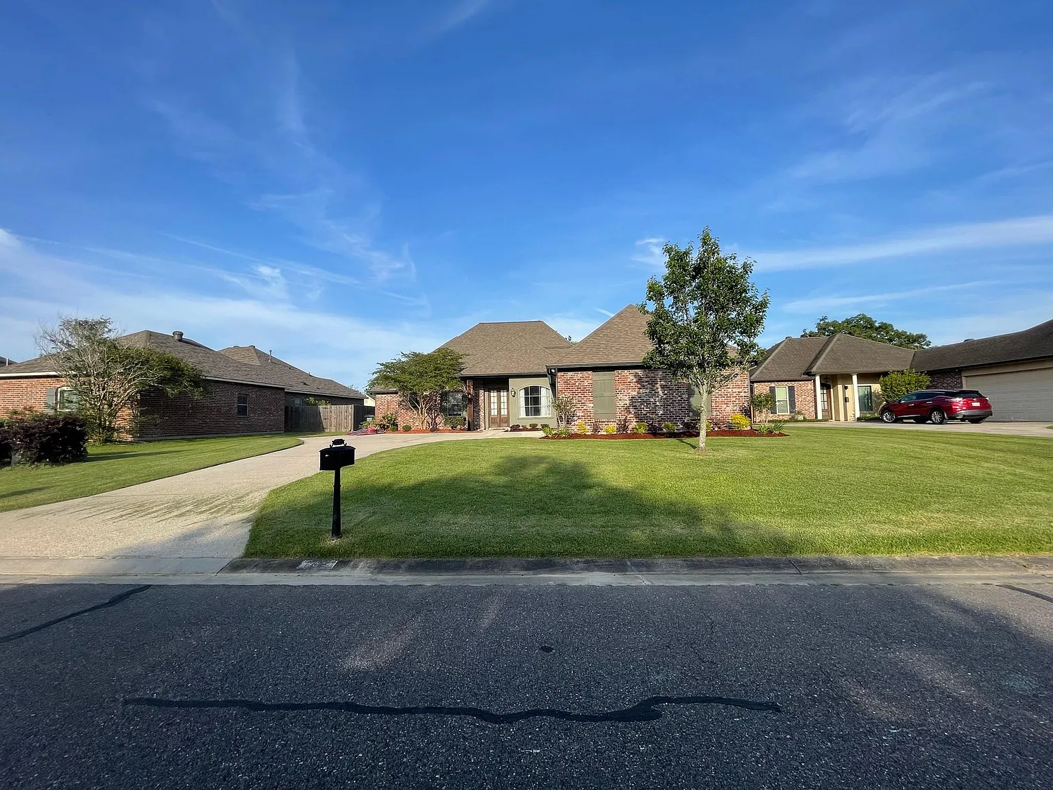 13078 Oak Knoll Dr — Photo 1