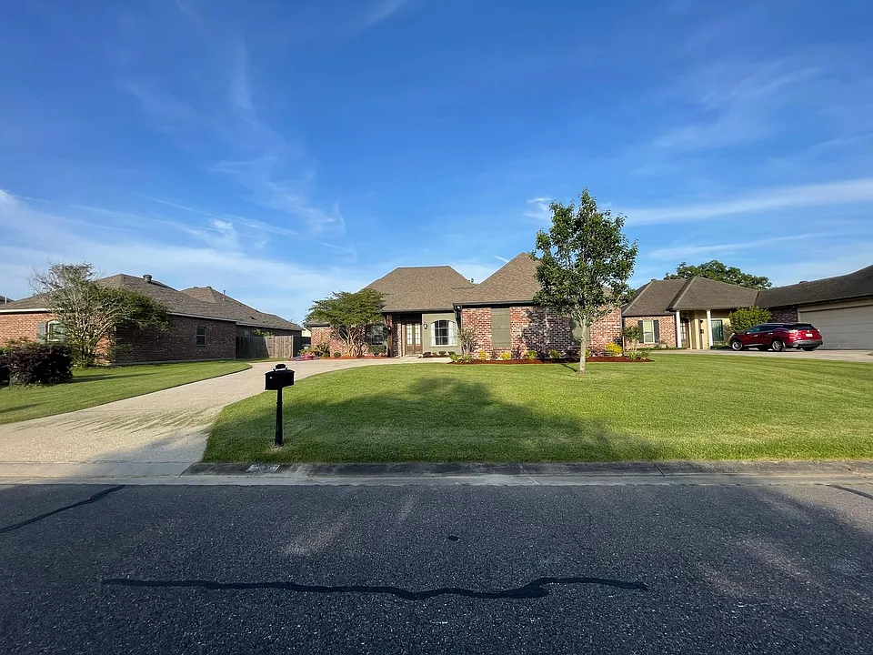 13078 Oak Knoll Dr