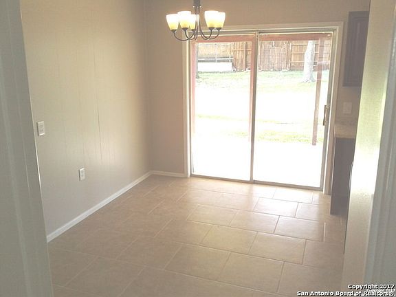 5th image of 11619 Honey Grove St