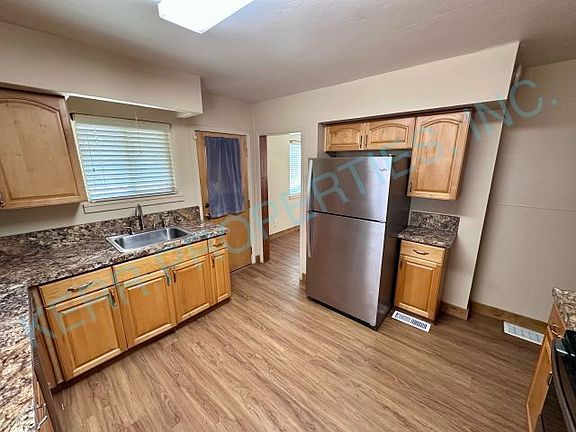 5th image of 32803 SE Carpenter Ln