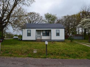 509 N Maple St, Mountain View, MO 65548