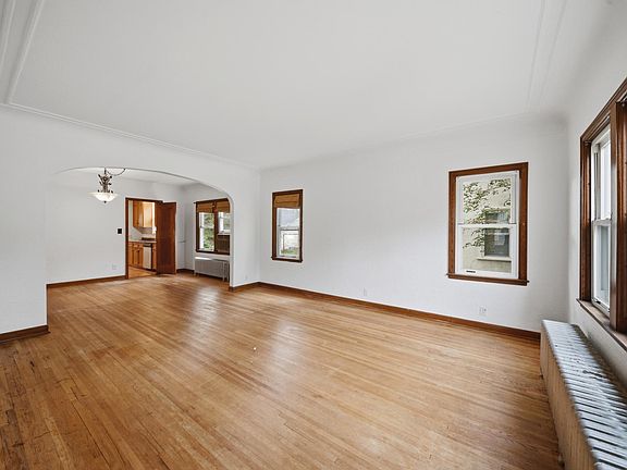 2nd image of 2609 12th Ave S