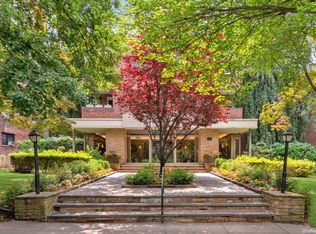 30 Grace Ave, Great Neck, NY 11021