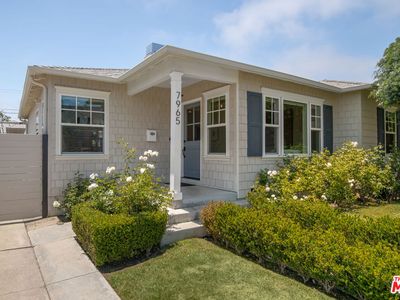 7965 Chase Ave, Los Angeles, CA, 90045