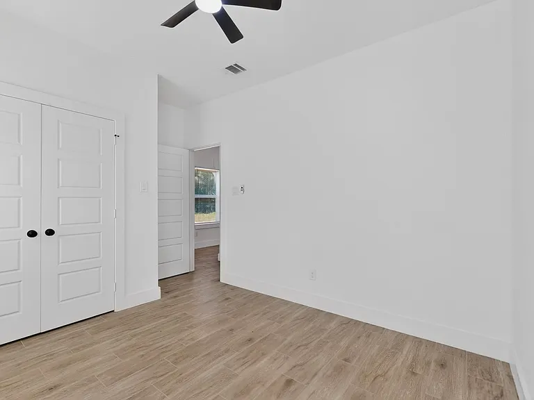 118 Mark St #A — Photo 19