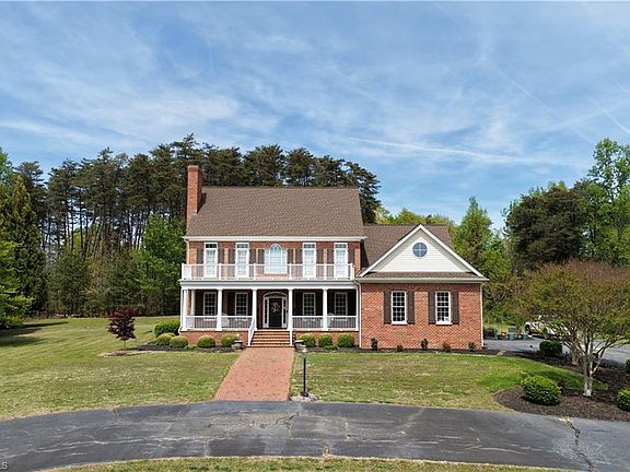 3rd image of 175 Shady Pond Rd