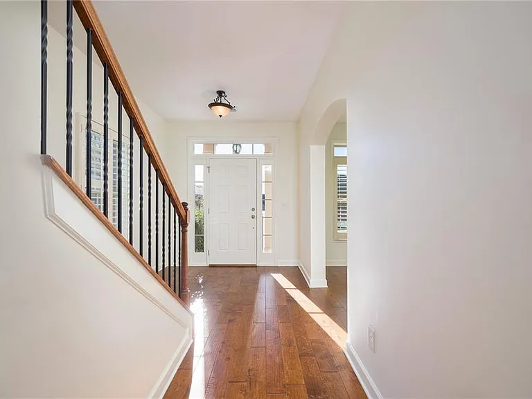 4148 Baverton Dr — Photo 6