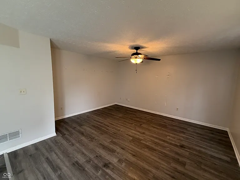 411 Garden Grace Dr — Photo 27