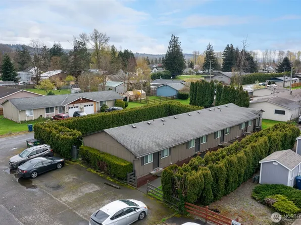 218 3rd Avenue SW, Pacific, WA 98047