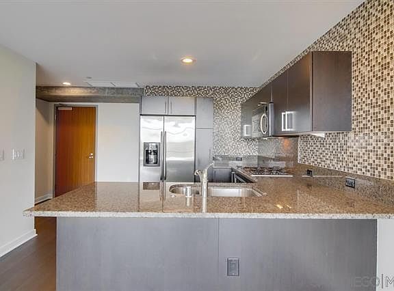 5th image of 800 The Mark Ln Unit 1208