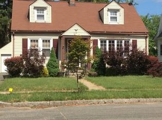 43 Gillette Ave, Springfield, MA 01118