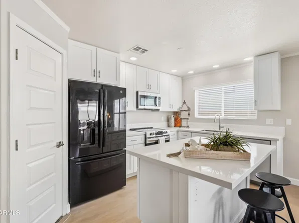 2303 E 35TH Avenue, Apache Junction, AZ 85119