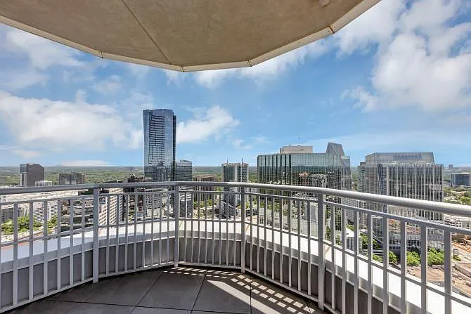3338 Peachtree Rd NE #1105 — Photo 24