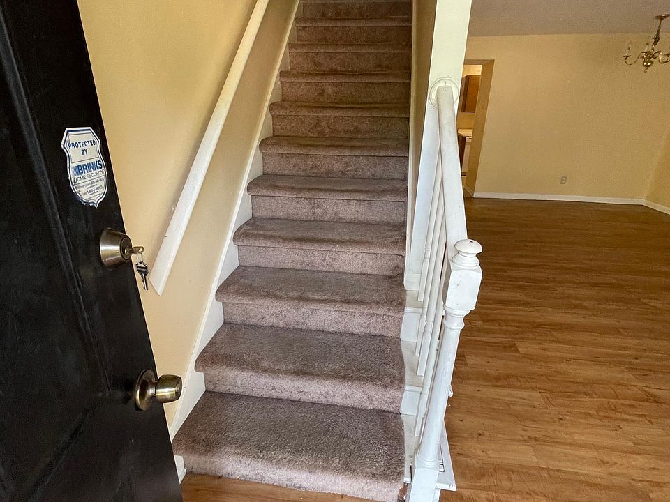 2nd image of 1287 Sweet Pine Dr