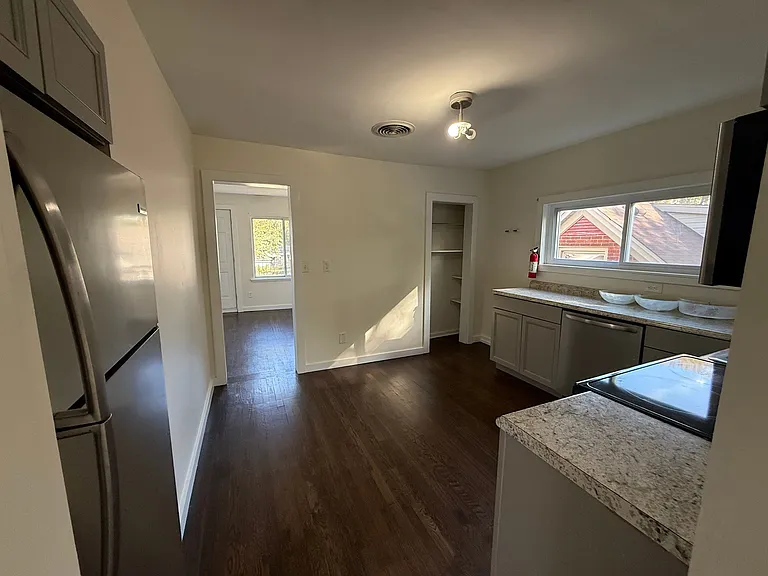 1105 Highland Avenue Unit #2 — Photo 2