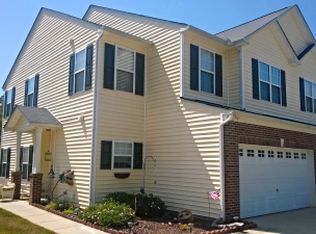 203 Cline Falls Dr, Holly Springs, NC 27540
