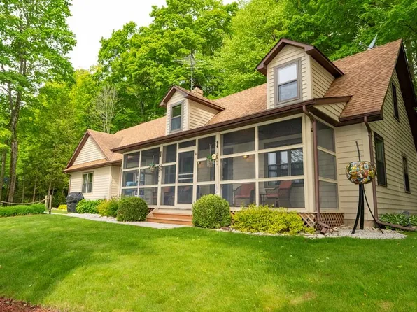 290 Clar Lin Rd, Sturgeon Bay, WI 54235