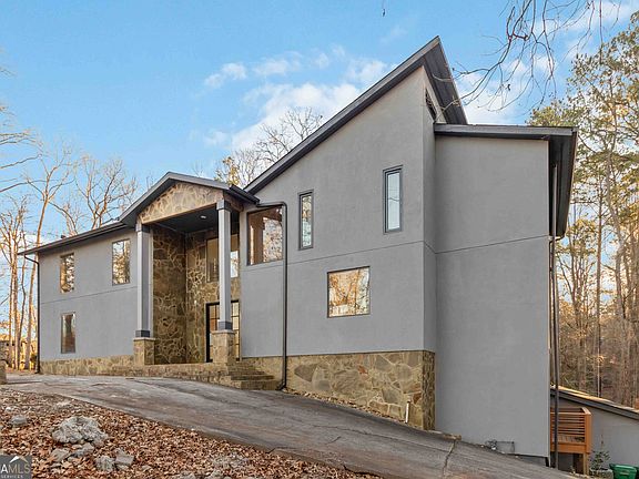 3rd image of 1620 Saddle Ridge Way