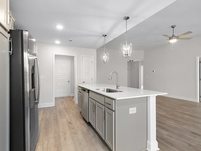 1402 Dan Brown Dr — Photo 11