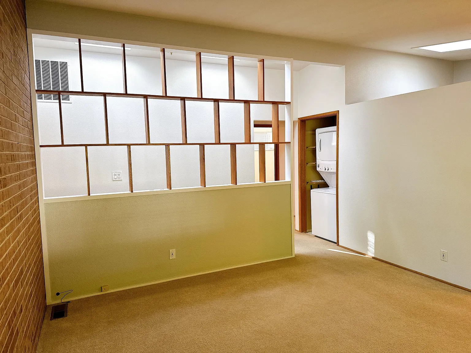 2215 Broadway St — Photo 4