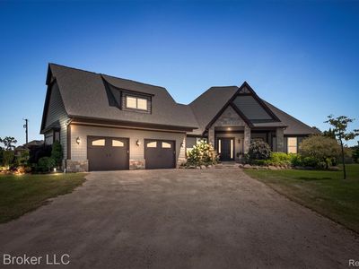 7190 Earhart Rd, Ann Arbor, MI, 48105