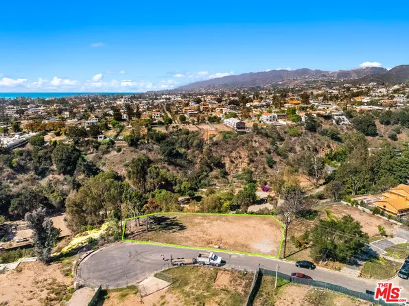 1005 Villa Grove Dr, Pacific Palisades, CA 90272