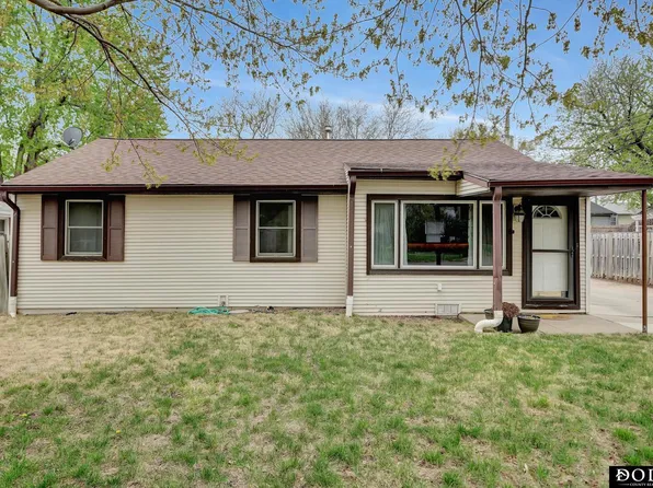 3317 N 9th St, Lincoln, NE 68521
