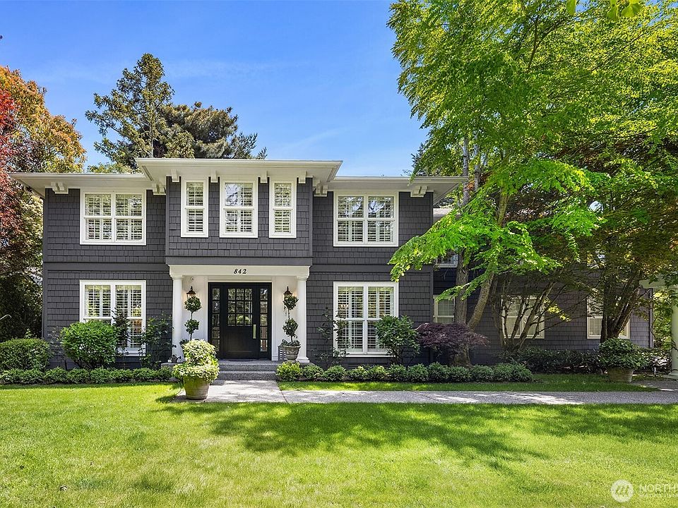 1st image of 842 84th Avenue NE