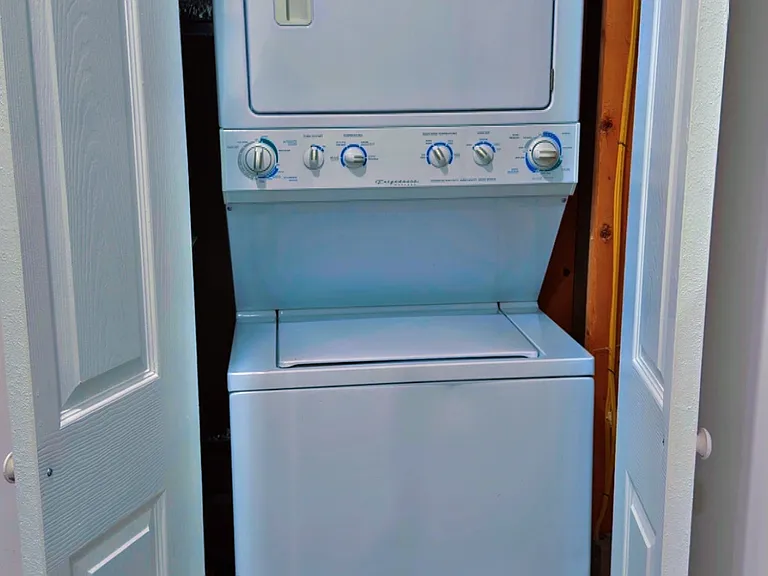 3252 Hebron Ct #1 — Photo 5