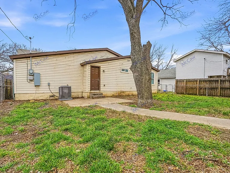 508 W Lone Star Ave — Photo 21