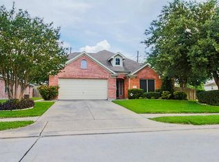943 N Sky Dr, Houston, TX 77073