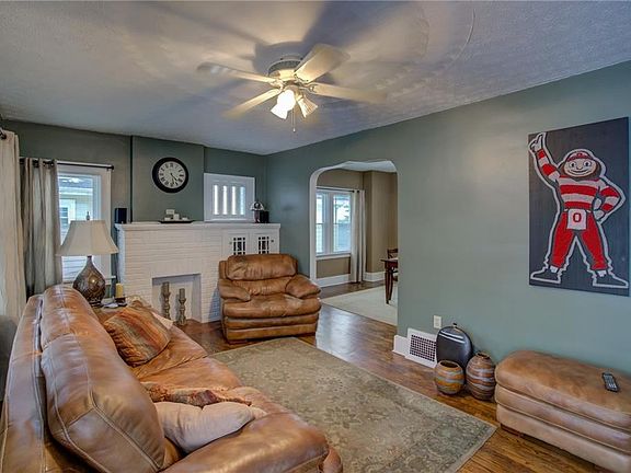 3rd image of 2117 16th St