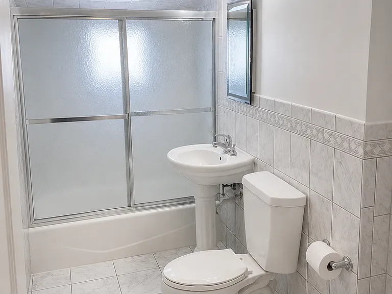 8 Maplewood St — Photo 15
