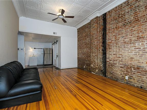 3rd image of 3628 Bates St