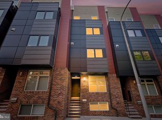 148 N Front St, Philadelphia, PA 19106