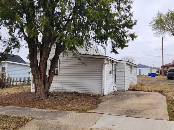 411 E 15th St, Hays, KS 67601